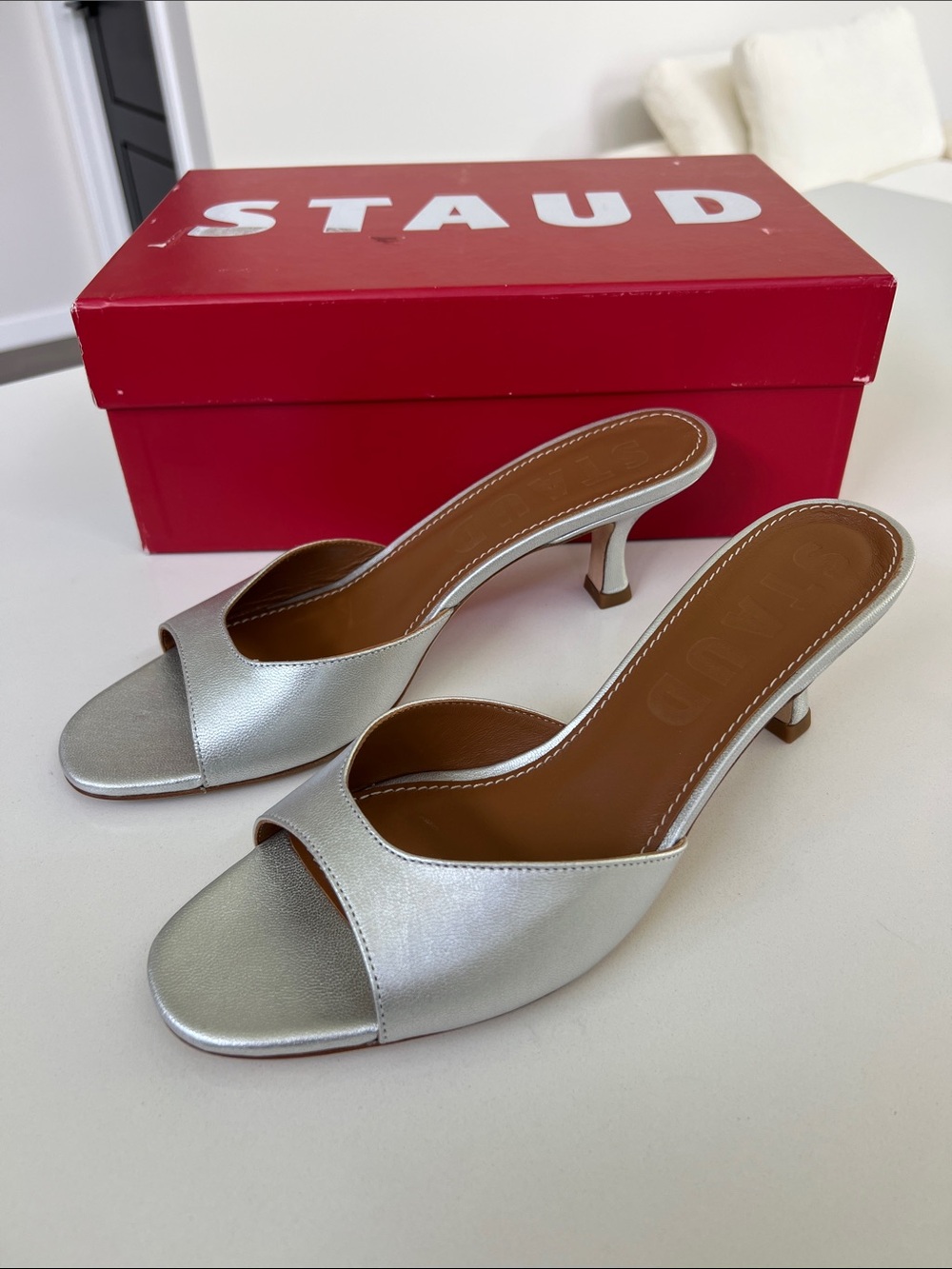 Staud brigitte open toe mule heels sandals silver metallic leather size 39